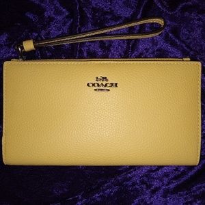 🌻LIKE BRAND NEW Authentic Coach Wallet🌻